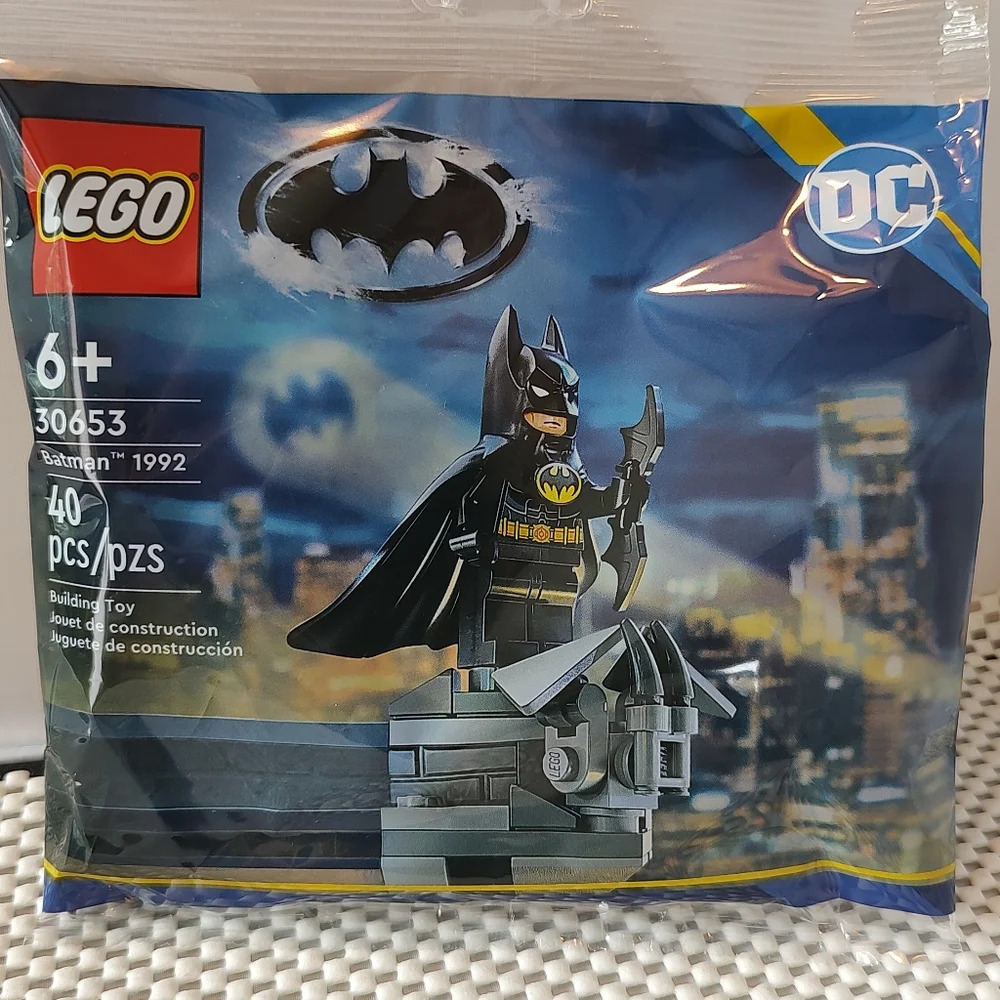 Lego DC 30653 Batman 1992 NWT Building Toy Set Super Hero